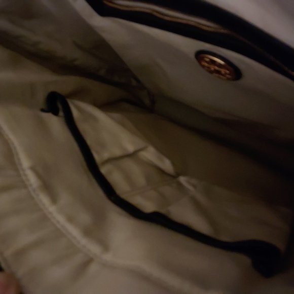 Tory Burch Jaden Horsebit Large Black Leather Zippered Tote Logo - Picture 7 of 11